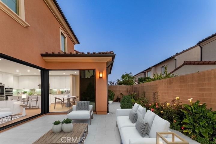 107 Tritone - Photo 1