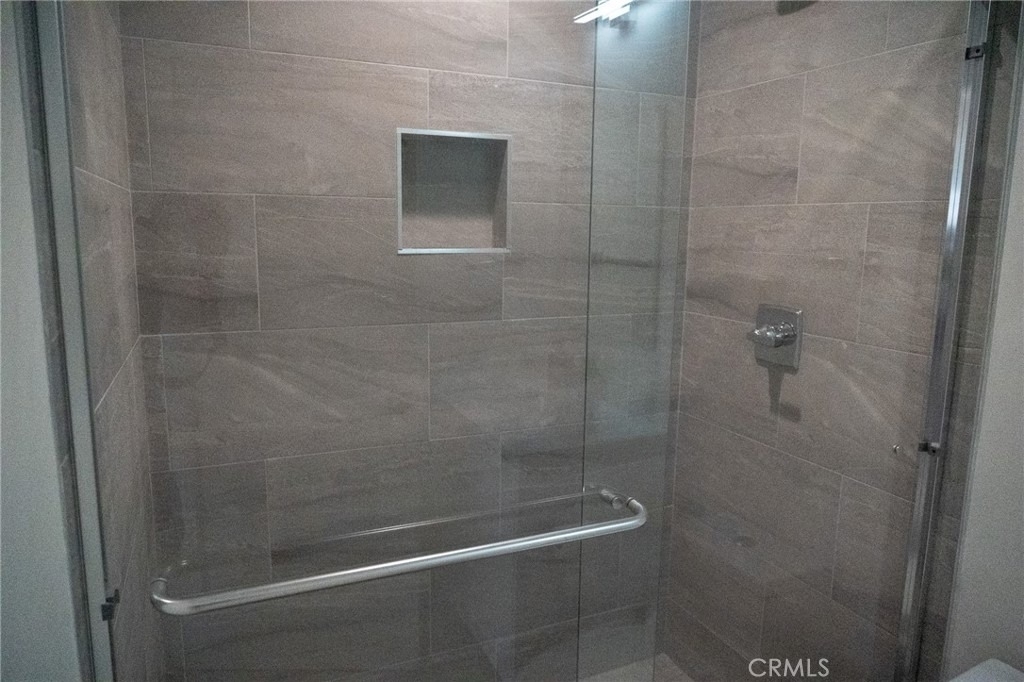 1187 Crenshaw Boulevard - Photo 18