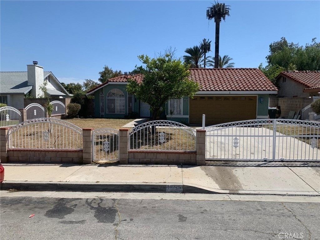 1855 W 13th - Photo 0