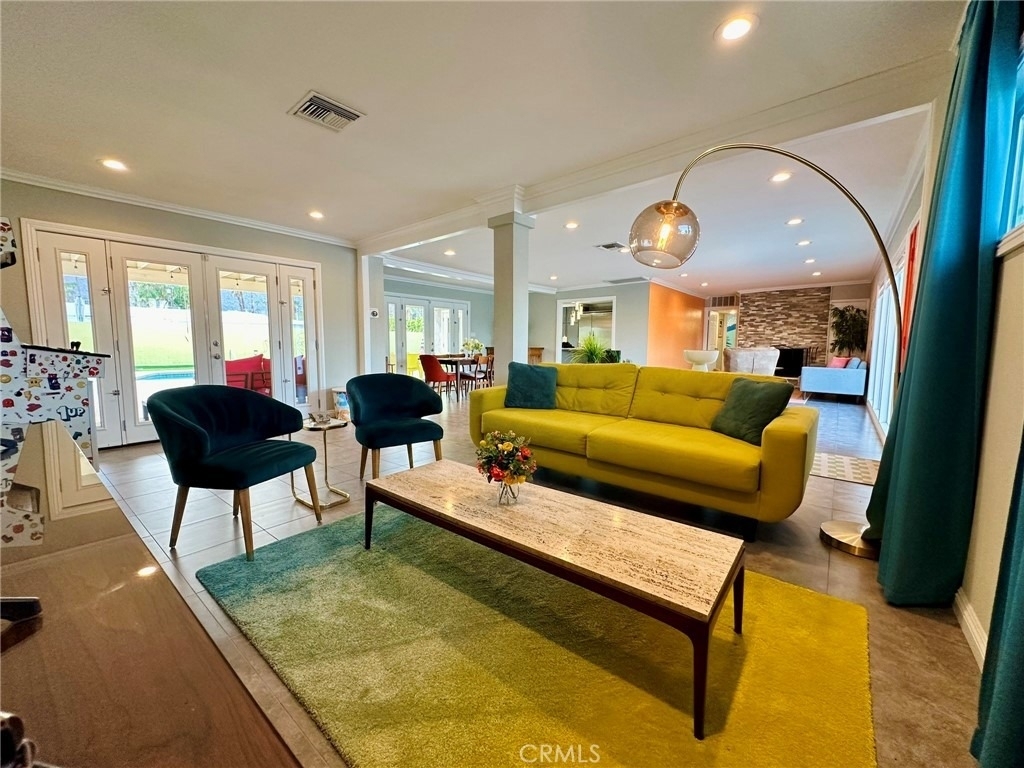 1331 S Sunrise Way - Photo 3