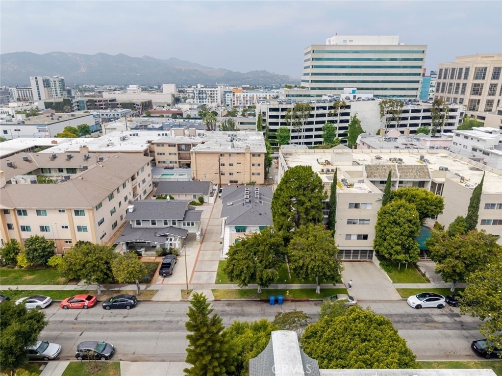 323 N Louise Street - Photo 19