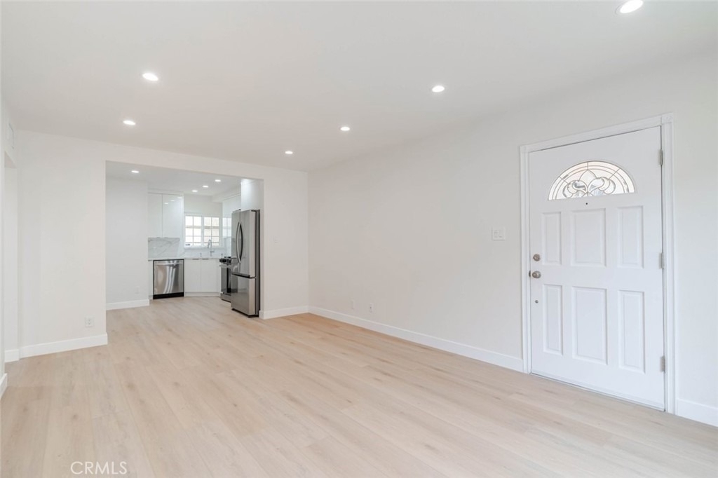 323 N Louise - Photo 3