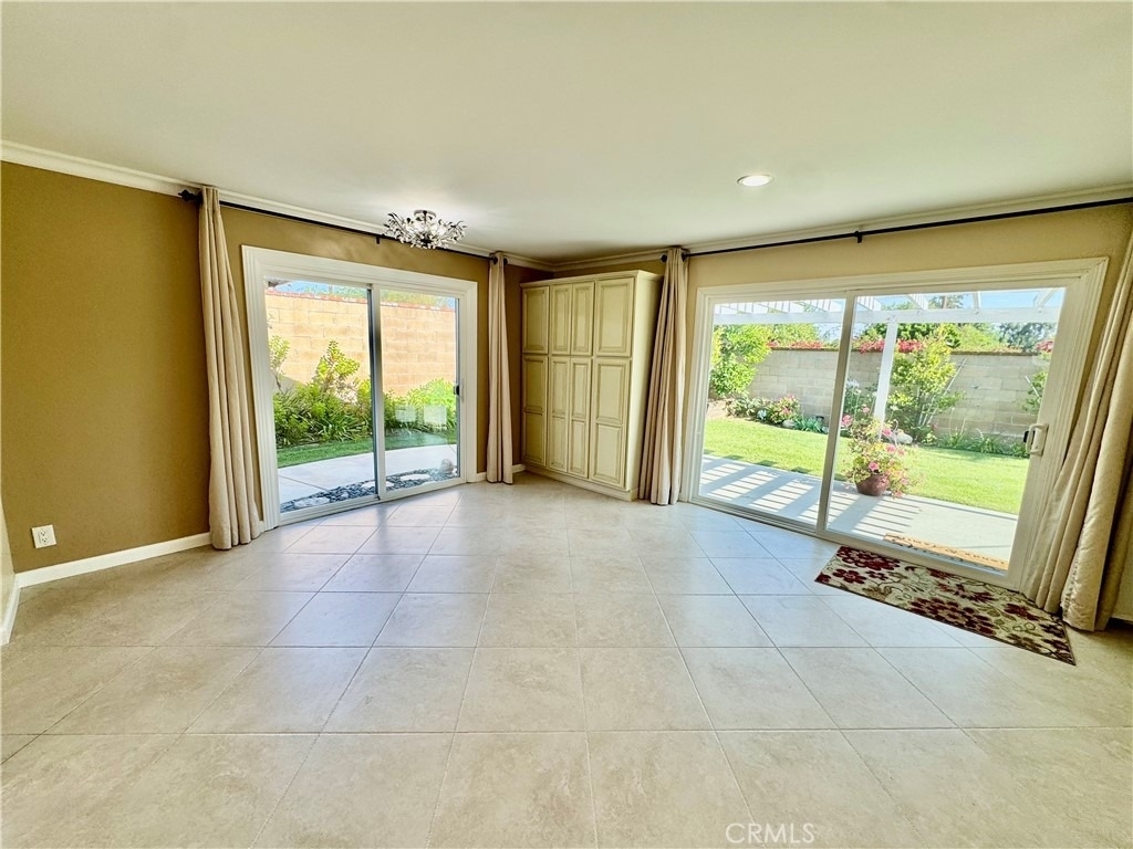 18572 Avolinda - Photo 17