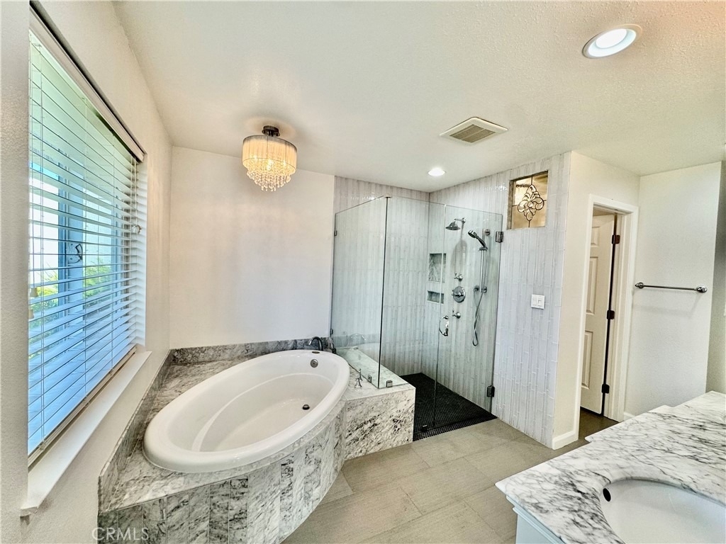 18572 Avolinda - Photo 36