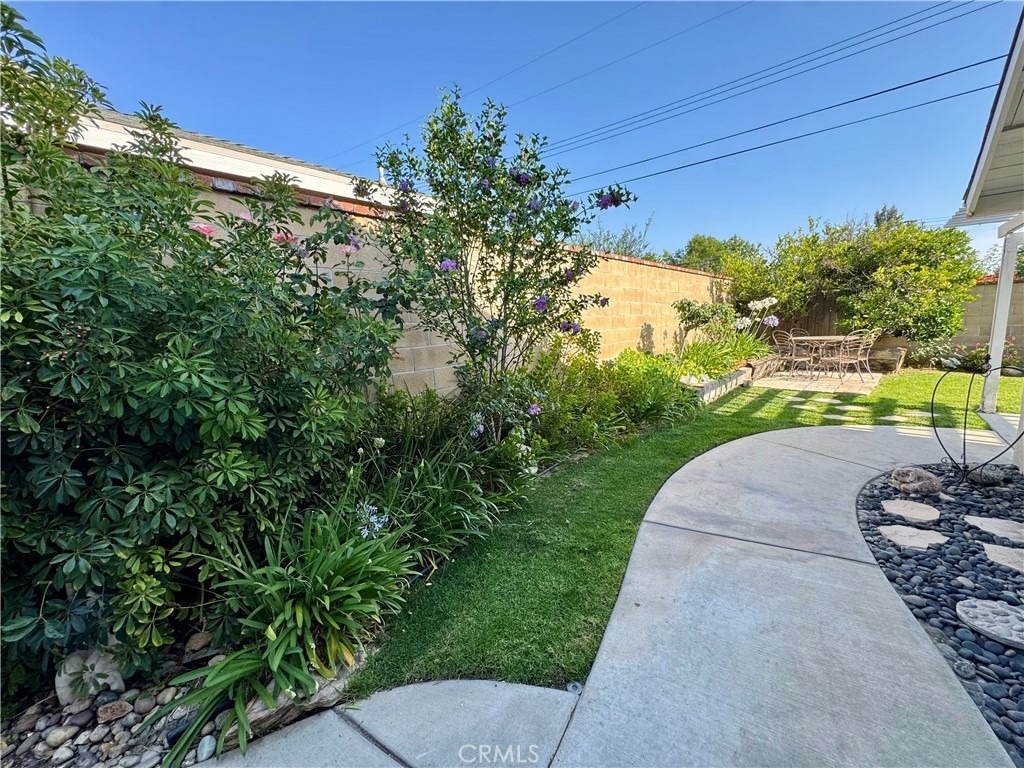 18572 Avolinda - Photo 47