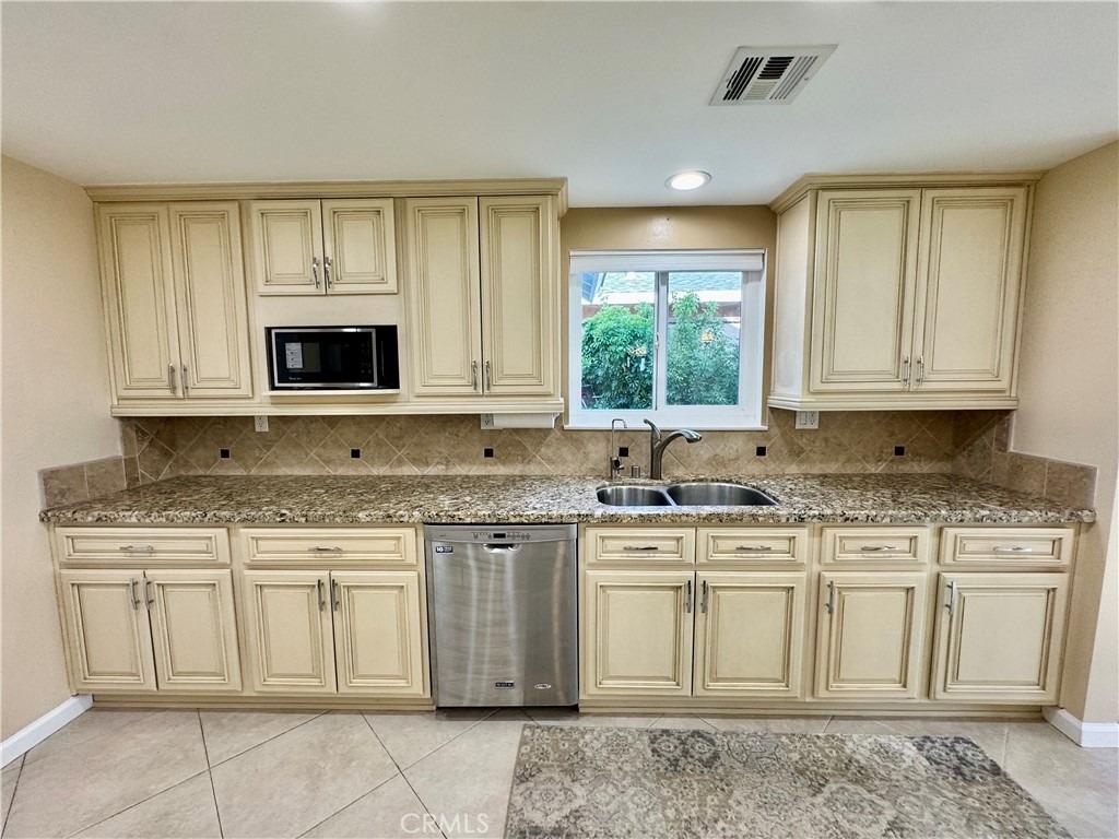18572 Avolinda - Photo 12