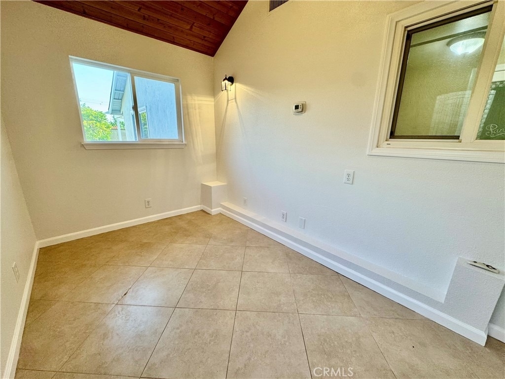 18572 Avolinda - Photo 43