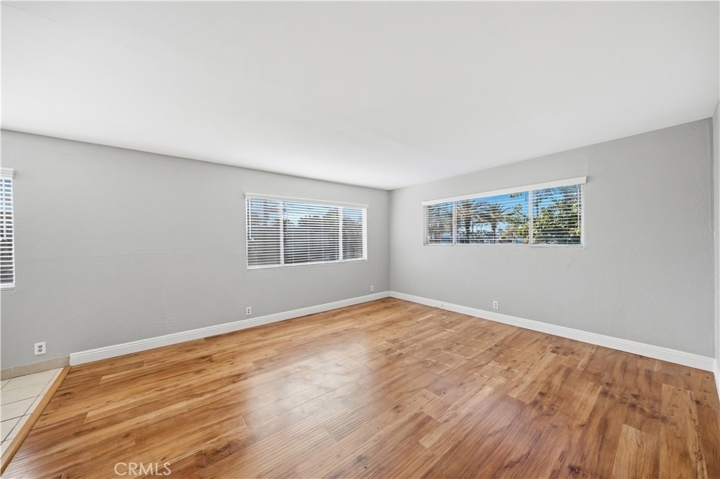 1308 E Oaks Street - Photo 8