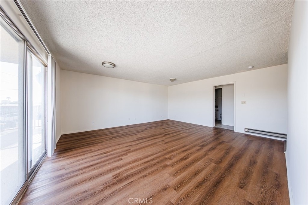 810 E Grand Ave - Photo 8