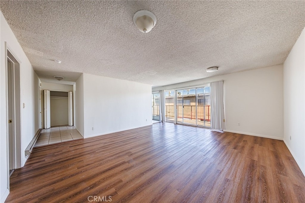 810 E Grand Ave - Photo 10