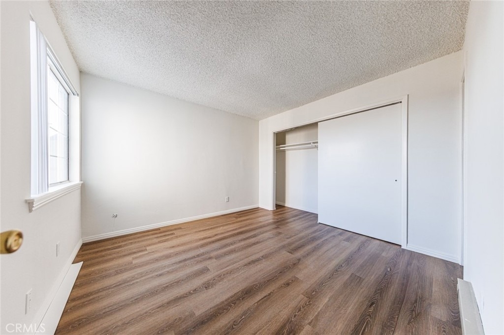 810 E Grand Ave - Photo 15