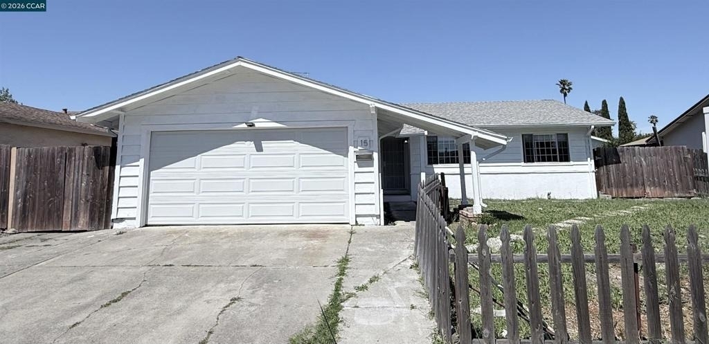 15 Lena Dr - Photo 0