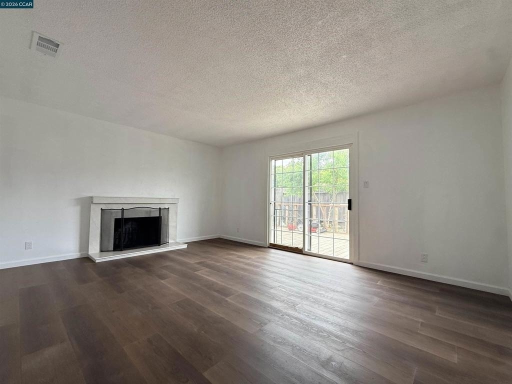 15 Lena Dr - Photo 5