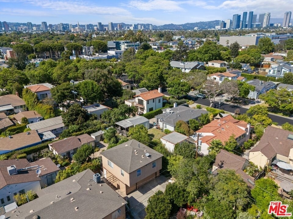 2528 1/2 Military Avenue - Photo 14