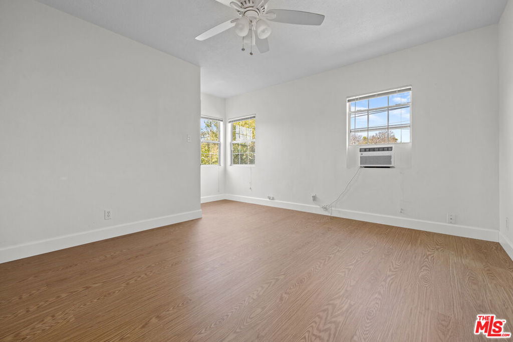 2528 1/2 Military Avenue - Photo 1