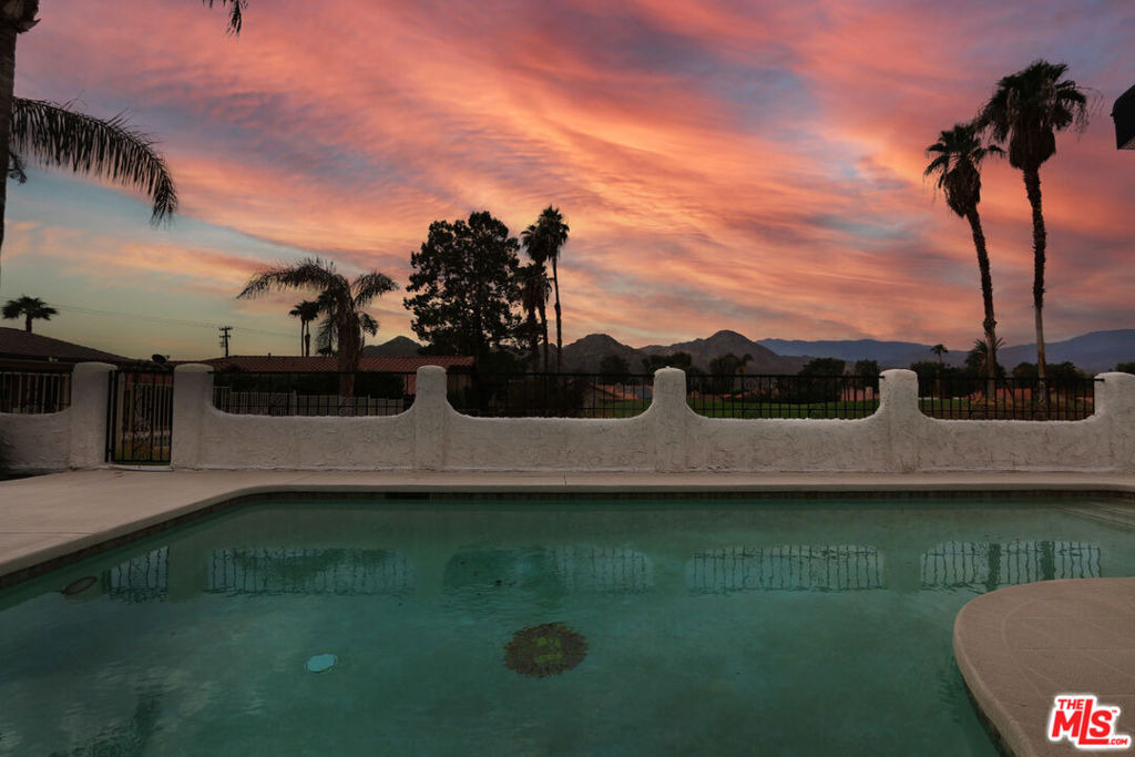 76983 California Drive - Photo 0