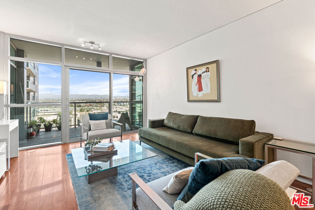 13650 Marina Pointe Drive - Photo 5