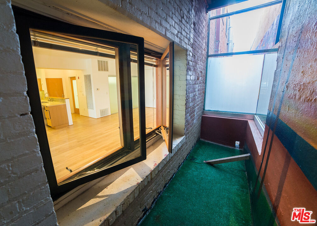 8 Brooks Avenue - Photo 15