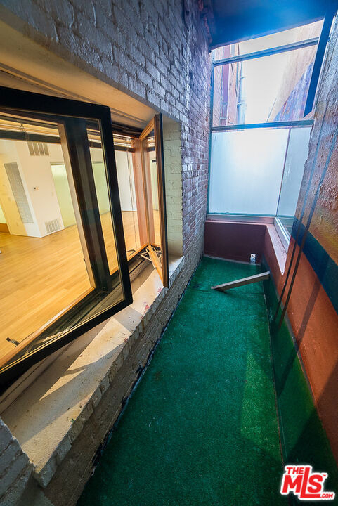 8 Brooks Avenue - Photo 14