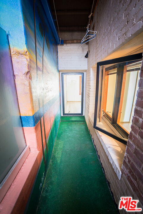 8 Brooks Avenue - Photo 16