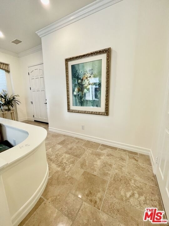 991 Deerhill Road - Photo 3