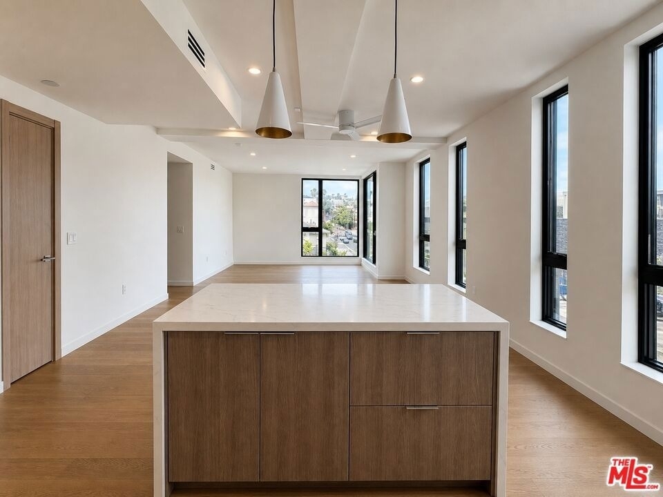 1257 N Detroit Street - Photo 2