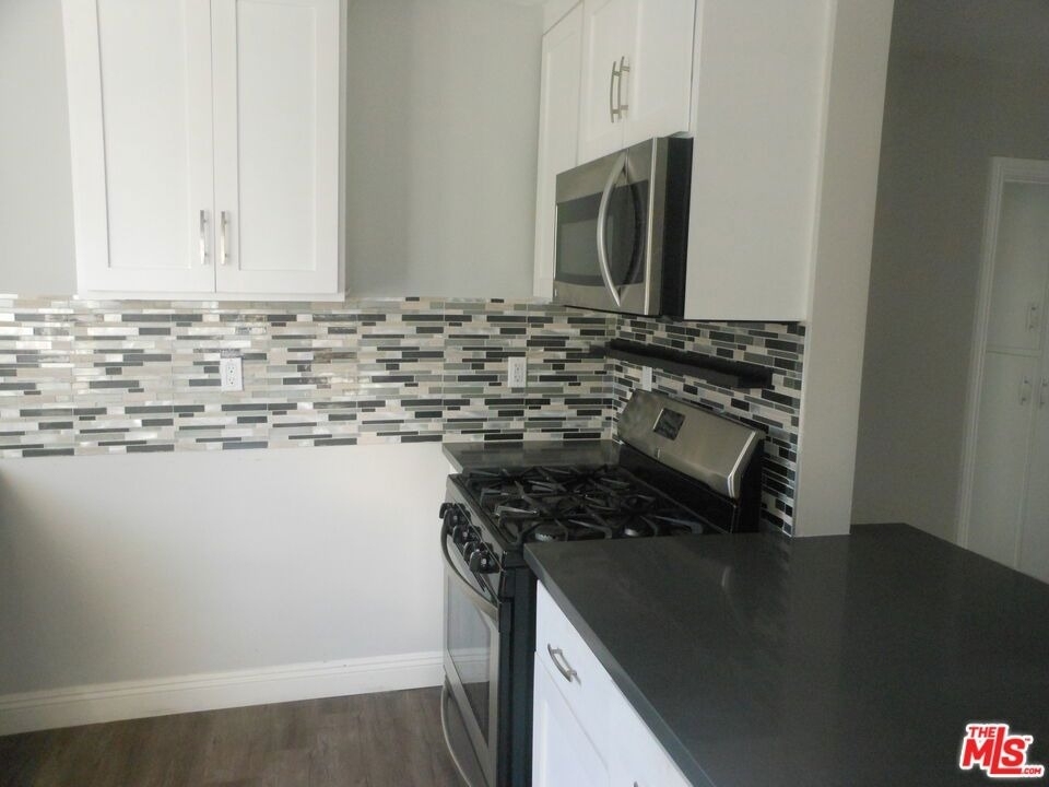 213 S Alexandria Avenue - Photo 6