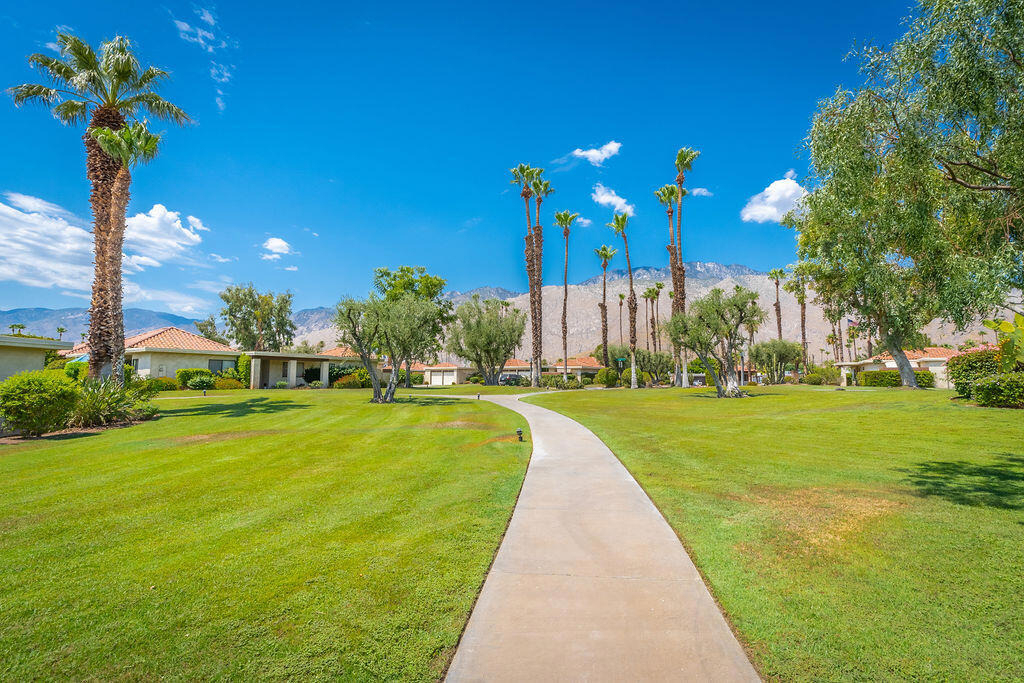 689 N Majorca Circle - Photo 26