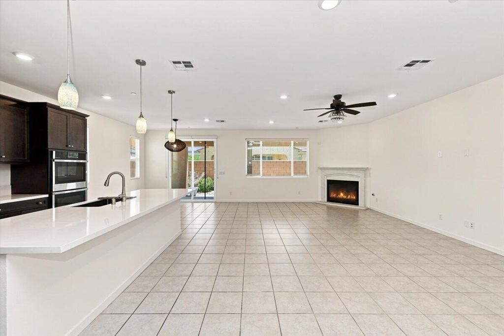 40082 Catania Court - Photo 8