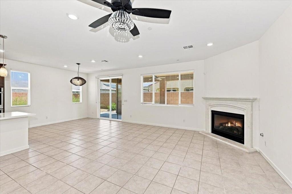 40082 Catania Court - Photo 3