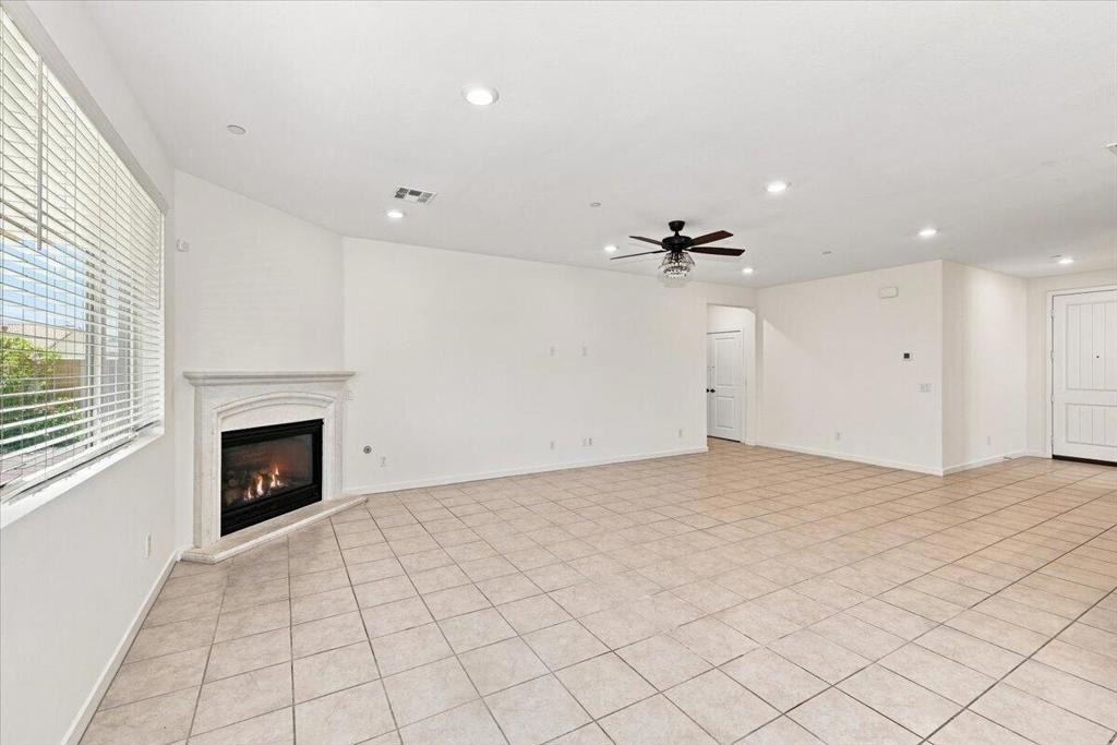 40082 Catania Court - Photo 12