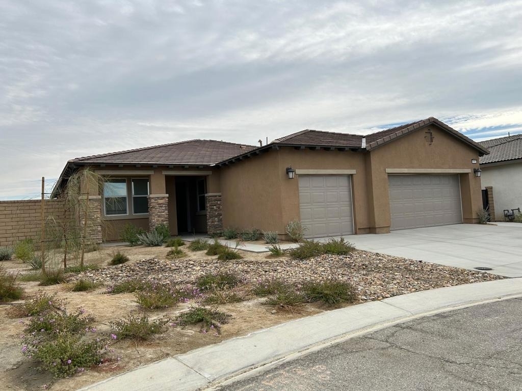 40082 Catania Court - Photo 0