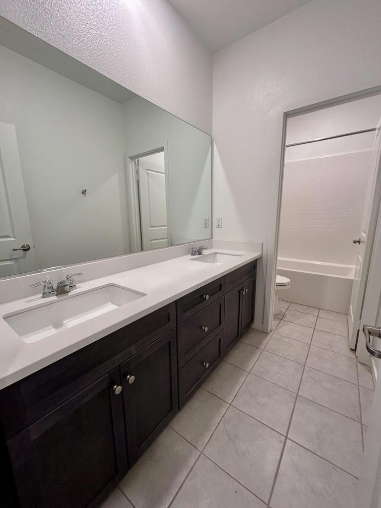 40082 Catania Court - Photo 34