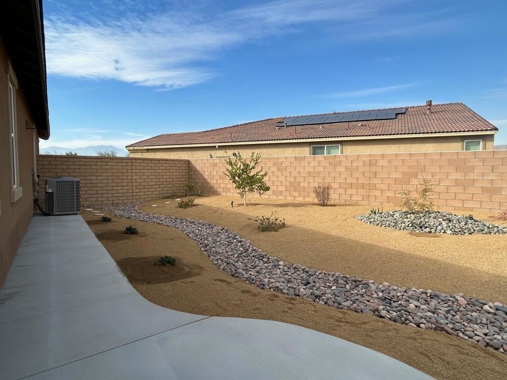 40082 Catania Court - Photo 17