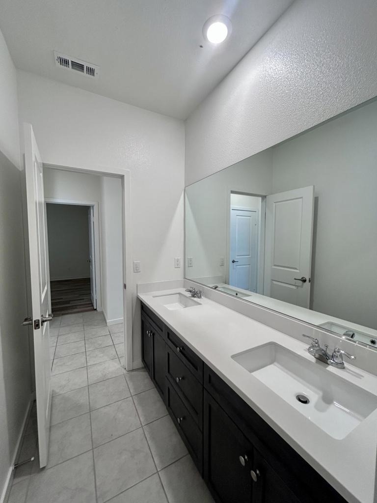 40082 Catania Court - Photo 33