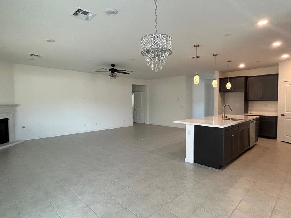 40082 Catania Court - Photo 1