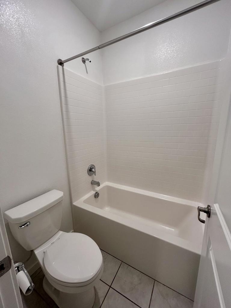 40082 Catania Court - Photo 32