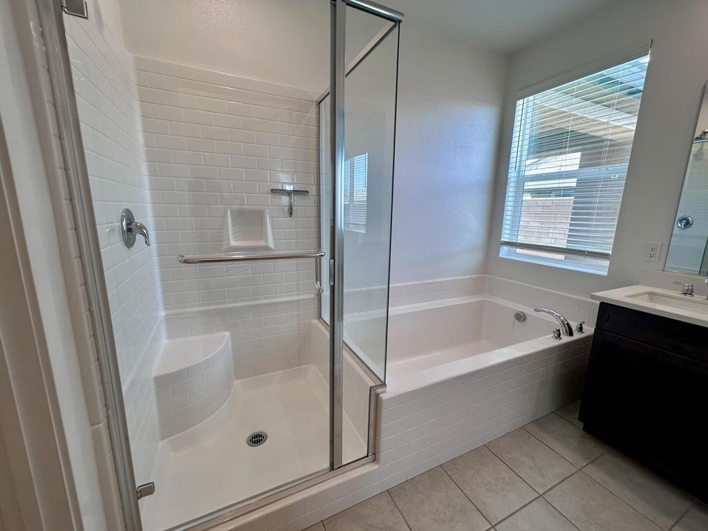 40082 Catania Court - Photo 25