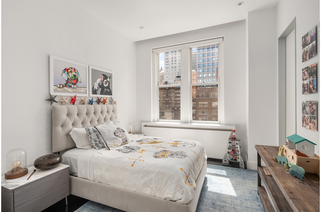 26 E 63rd St - Photo 12