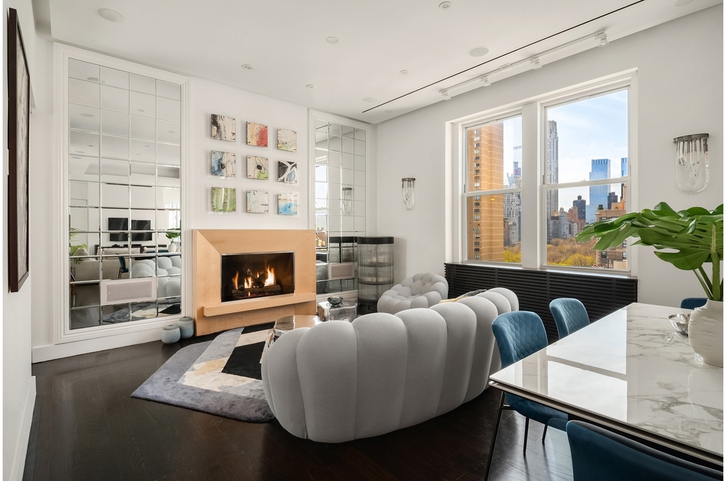 26 E 63rd St - Photo 2