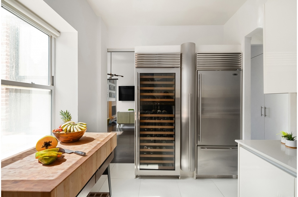 26 E 63rd St - Photo 6