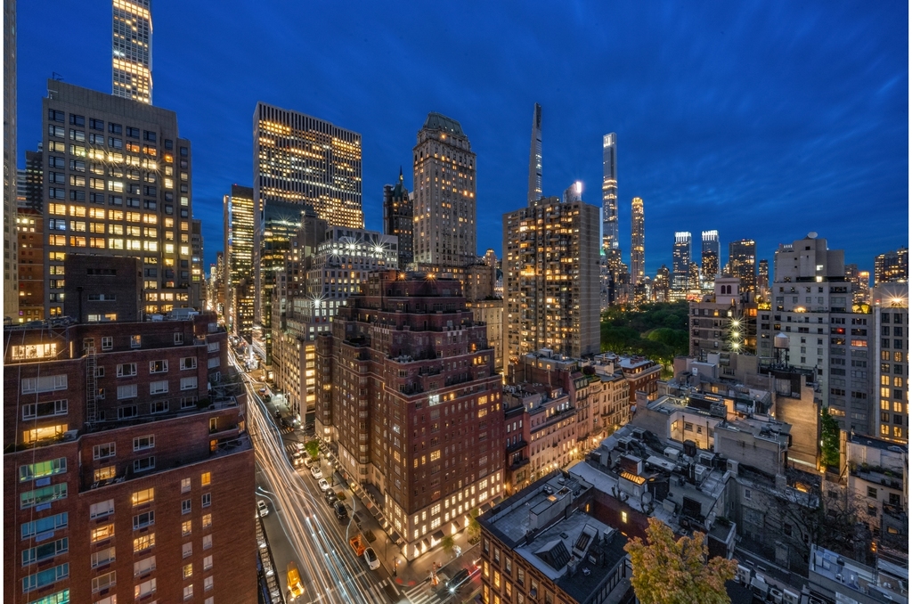 26 E 63rd St - Photo 3