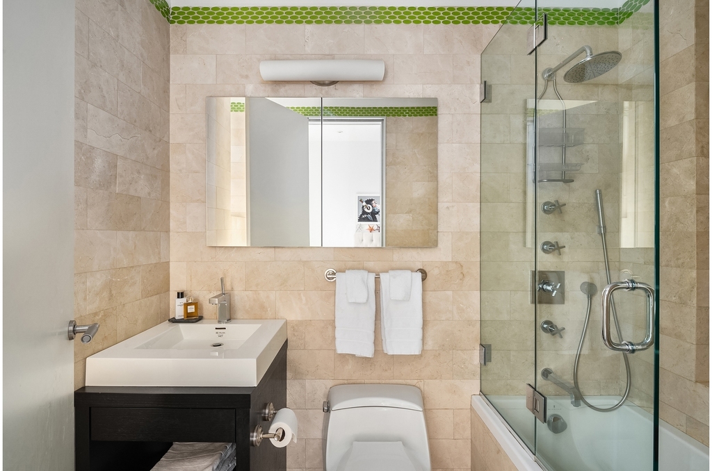 26 E 63rd St - Photo 13