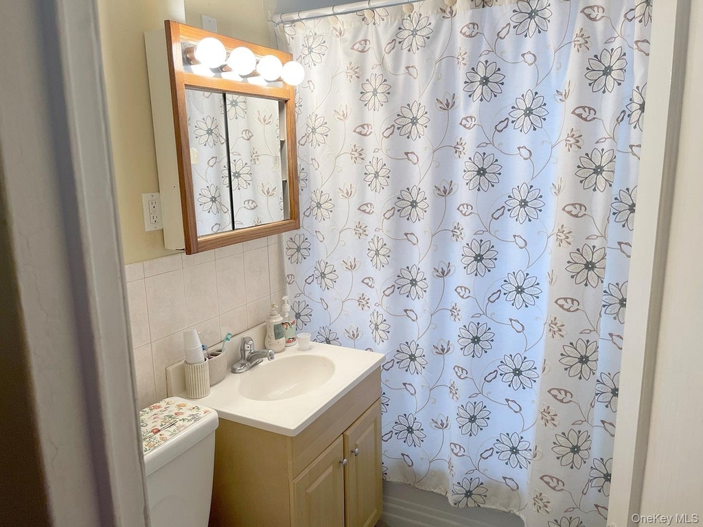 364 E Broadway - Photo 12