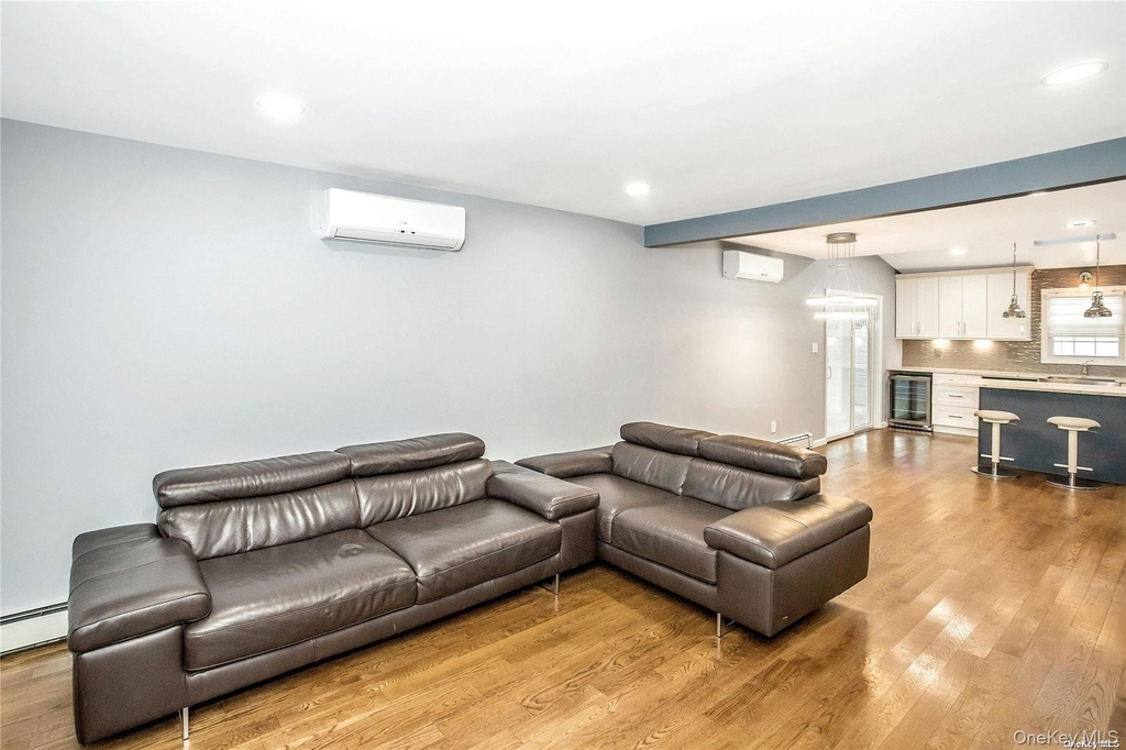 865 Grand Boulevard - Photo 8