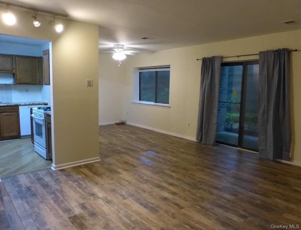 715 Kennedy Drive - Photo 1