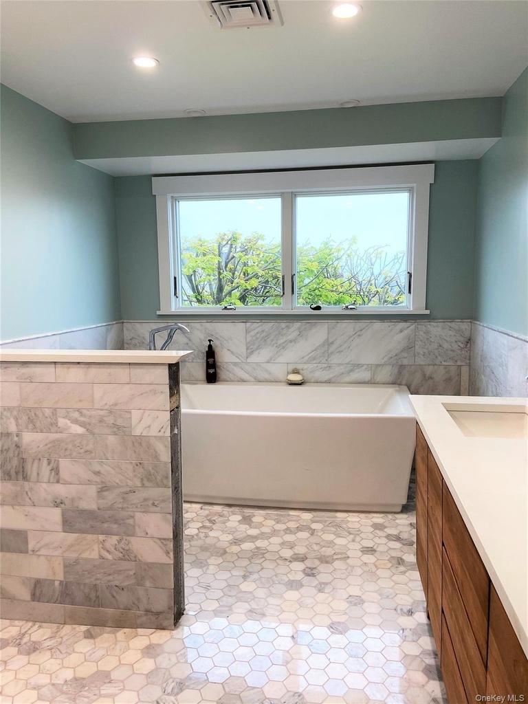 40 Trenton Avenue - Photo 12