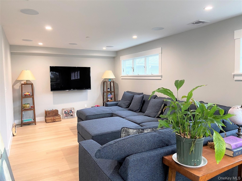 40 Trenton Avenue - Photo 10