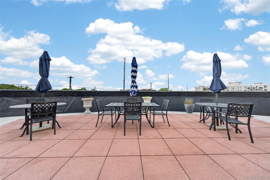 130 Post Avenue - Photo 15
