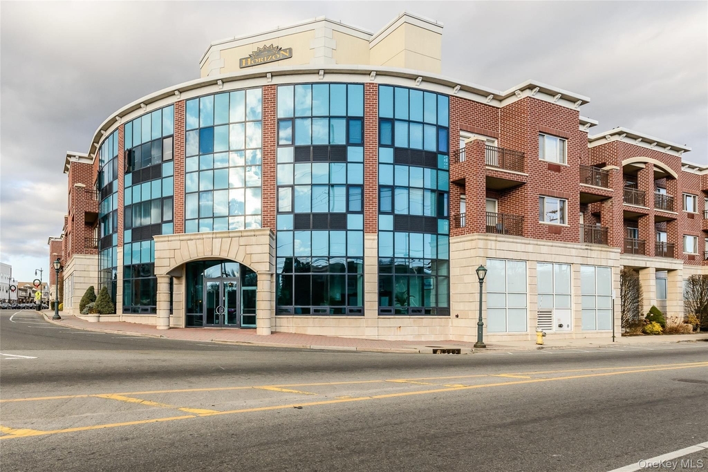 130 Post Avenue - Photo 0